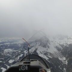 Flugwegposition um 12:39:27: Aufgenommen in der Nähe von Gemeinde Bischofshofen, Bischofshofen, Österreich in 2374 Meter